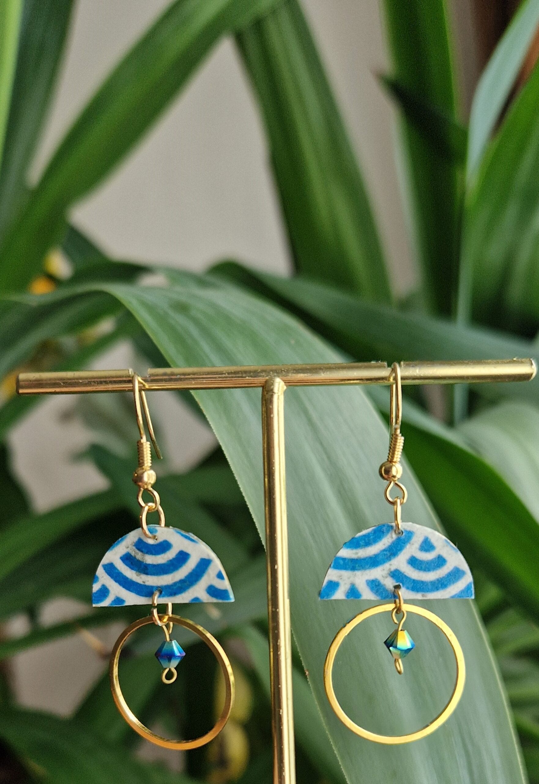 boucles originales bleu motif vague