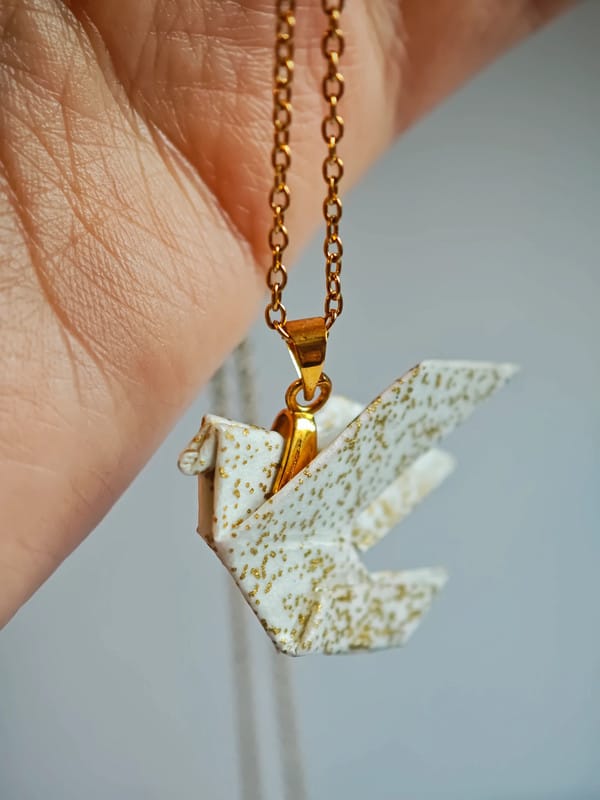 collier origami colombes