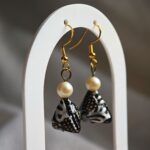 Boucles d'oreilles origami triangles perles eau douce papier japonais