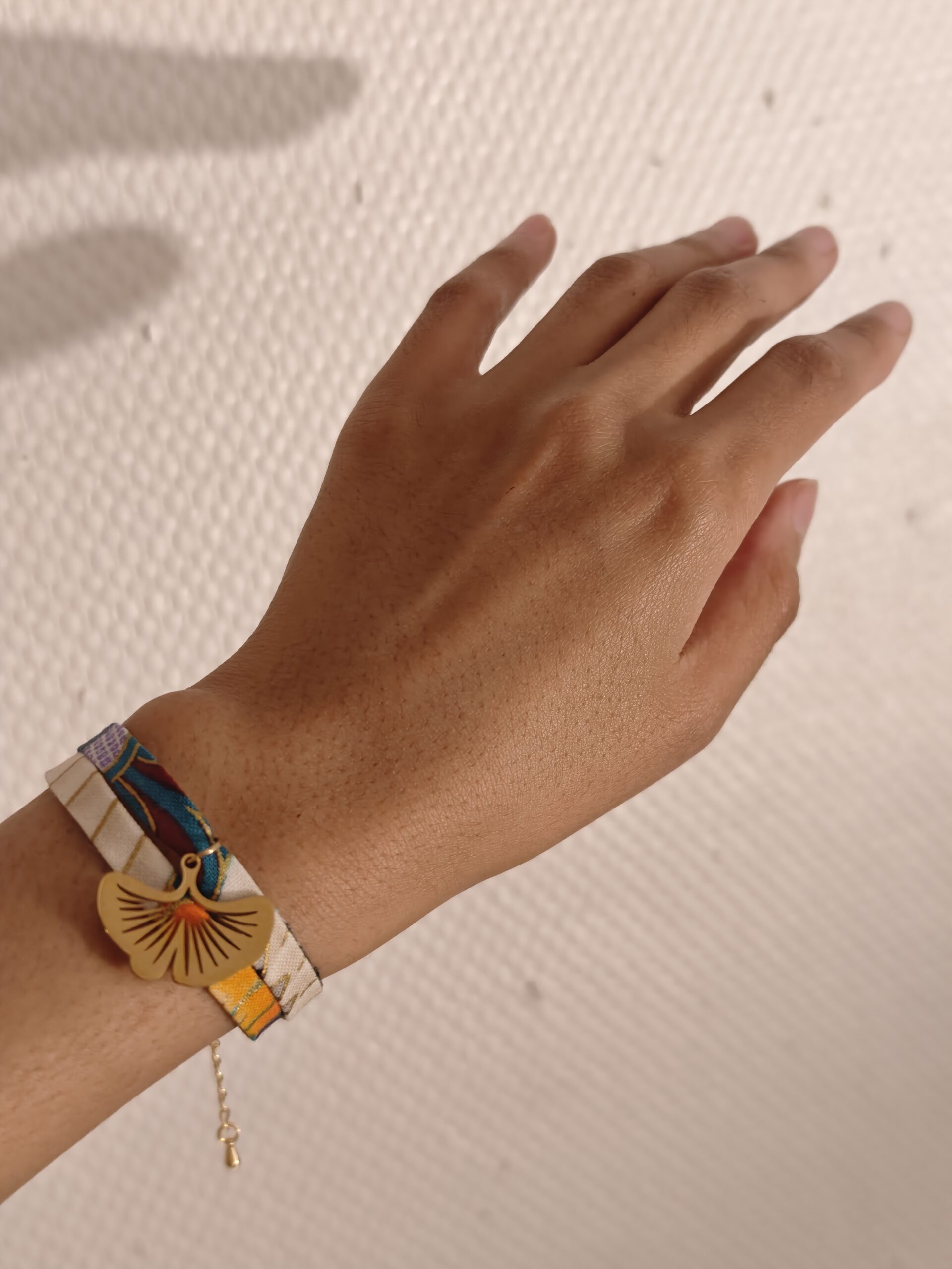Bracelet liberty tissu japonais breloque feuille ginkgo